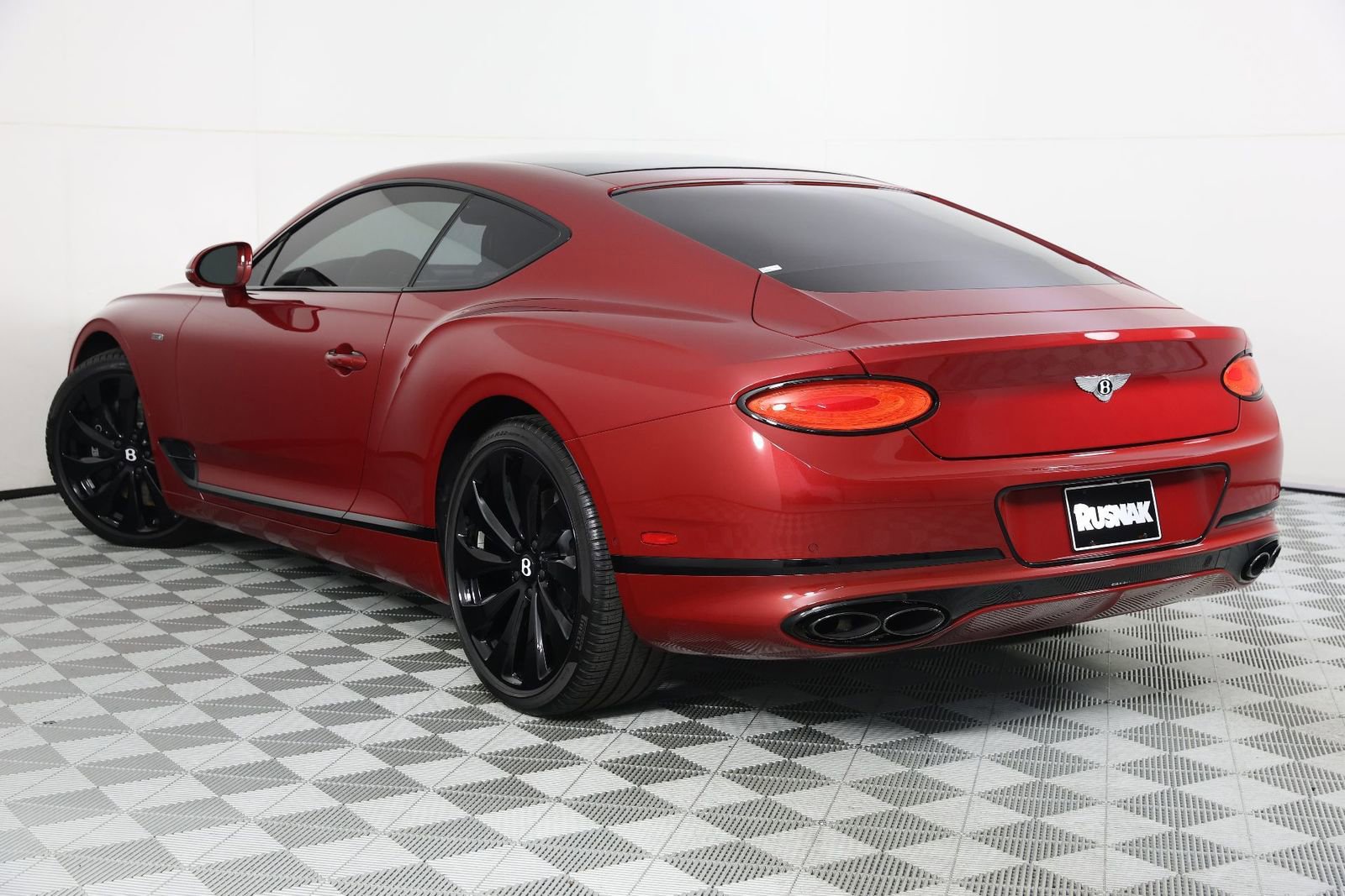 Used 2024 Bentley Continental GT AWD/4WD image 3