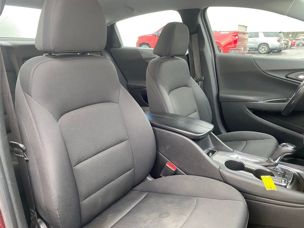 Used 2016 Chevrolet Malibu LT FWD image 18