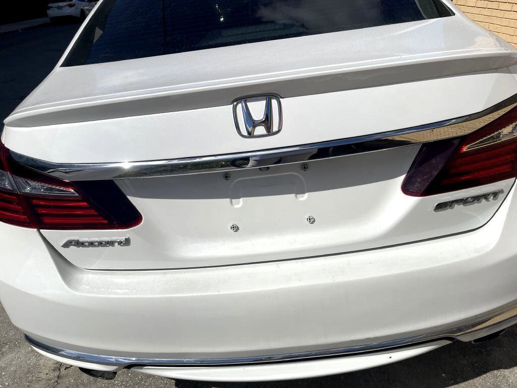 Used 2016 Honda Accord Sport image 27