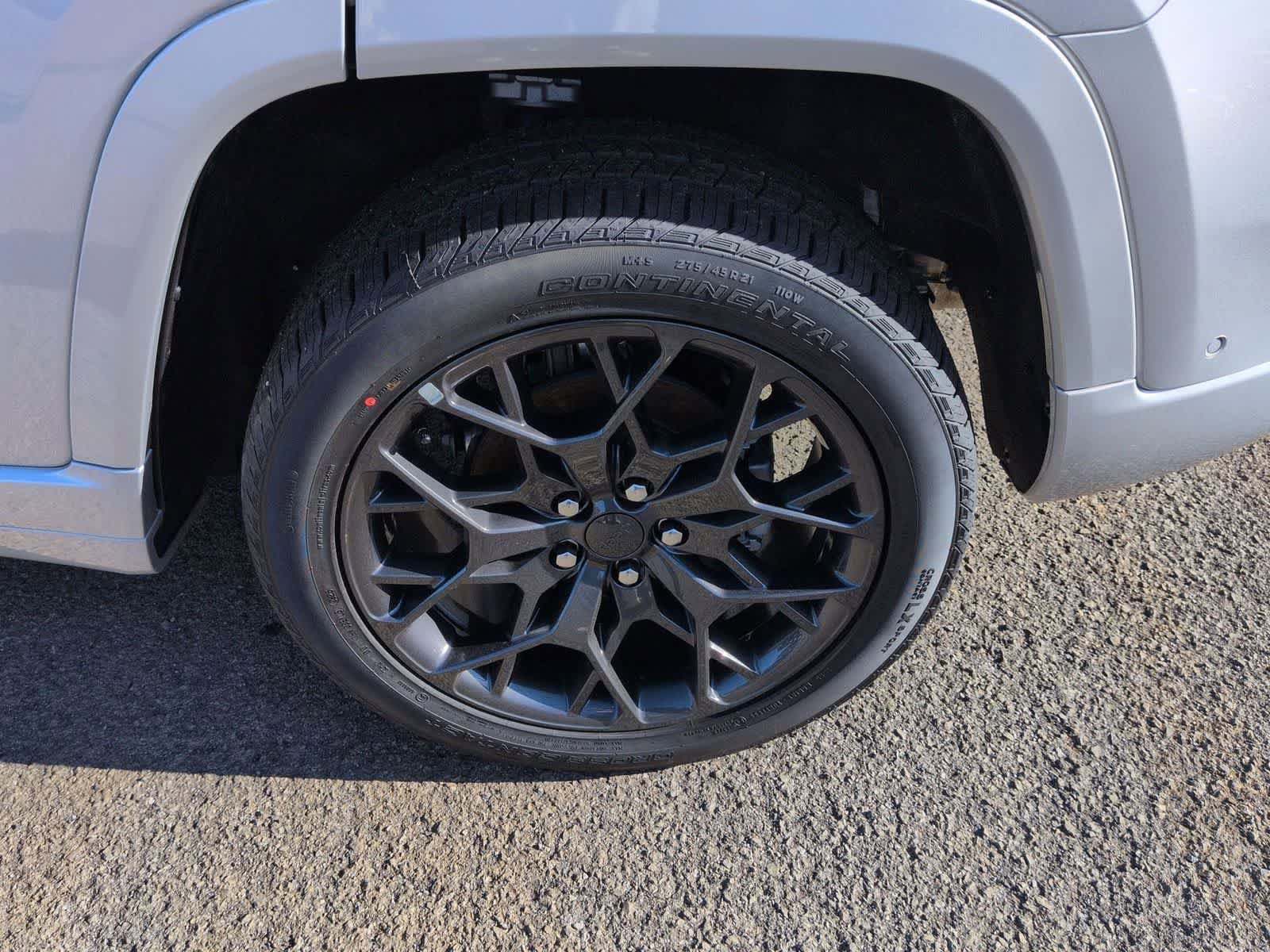 New 2025 Jeep Grand Cherokee Summit w/ Obsidian Package image 13