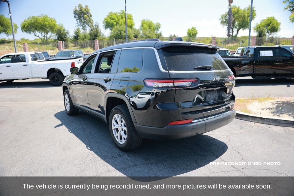 Used 2023 Jeep Grand Cherokee L Limited RWD image 3