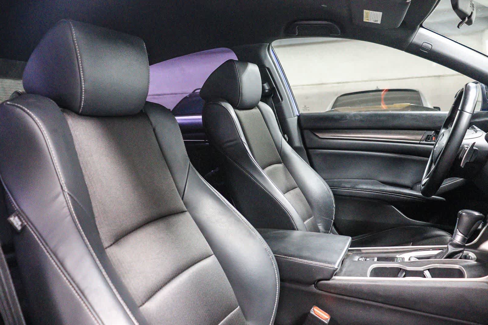 Used 2018 Honda Accord Sport image 17