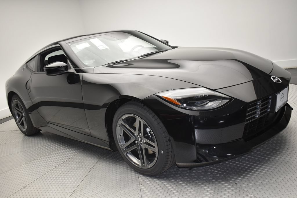 New 2026 Nissan Z Sport w/ Floor Mat Package RWD image 3