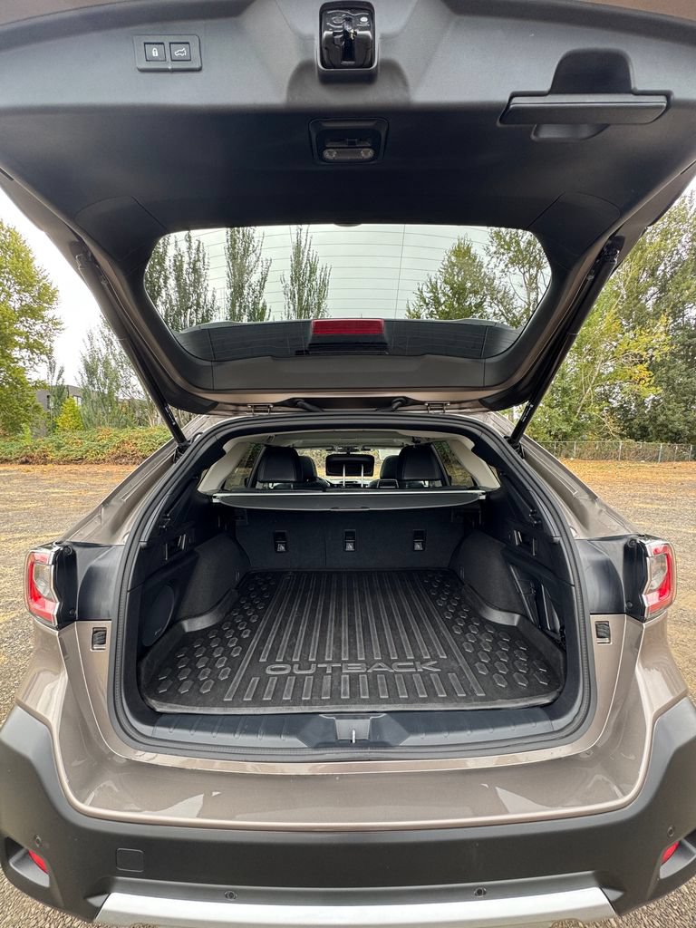 Used 2023 Subaru Outback Limited XT AWD/4WD image 9