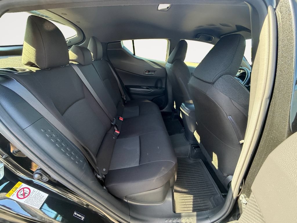 Used 2019 Toyota C-HR XLE FWD image 24