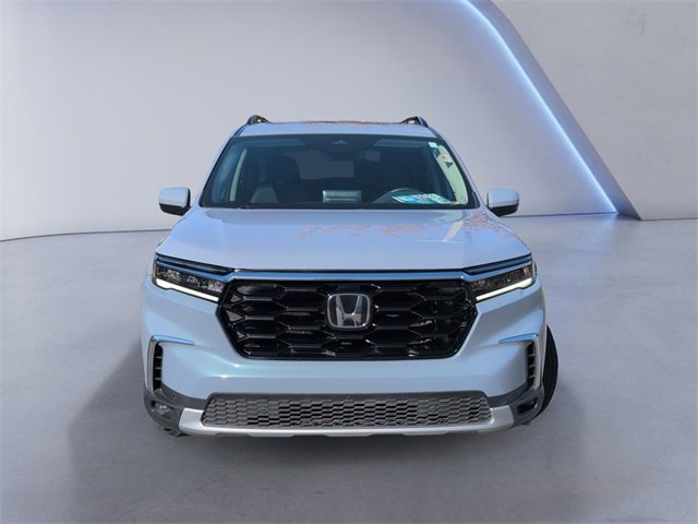 Used 2023 Honda Pilot Touring image 12