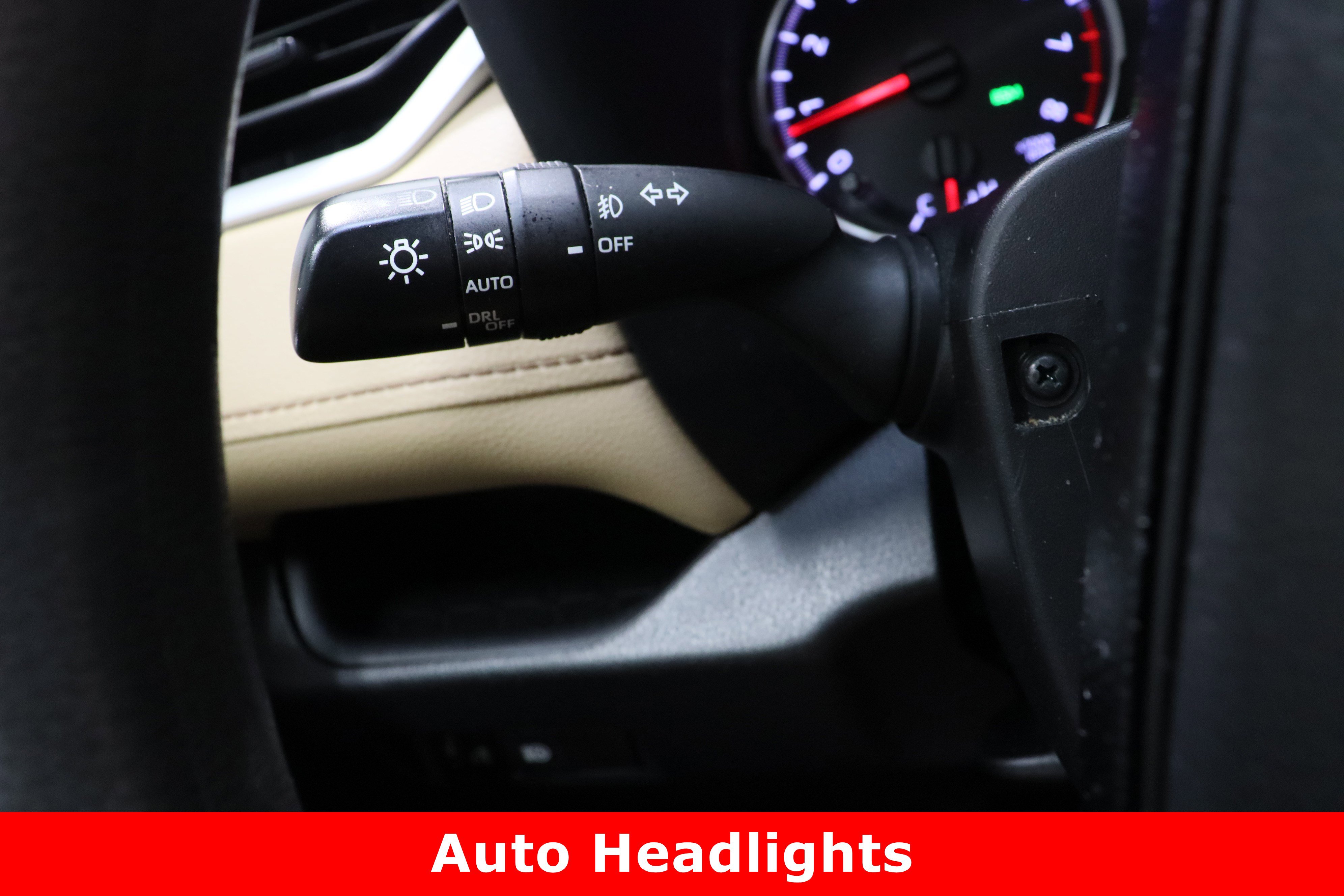 Used 2021 Toyota RAV4 XLE image 25