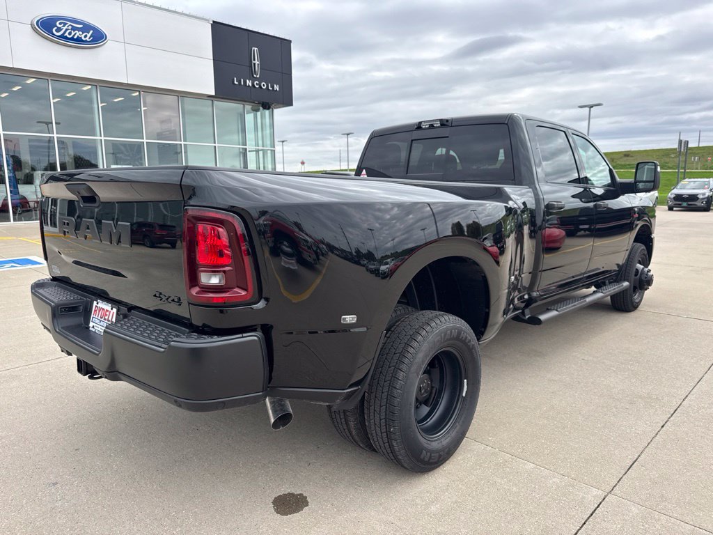 New 2027 RAM 3500 Tradesman AWD/4WD image 29