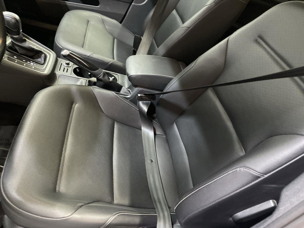 Used 2017 Volkswagen Golf Wolfsburg Edition image 11