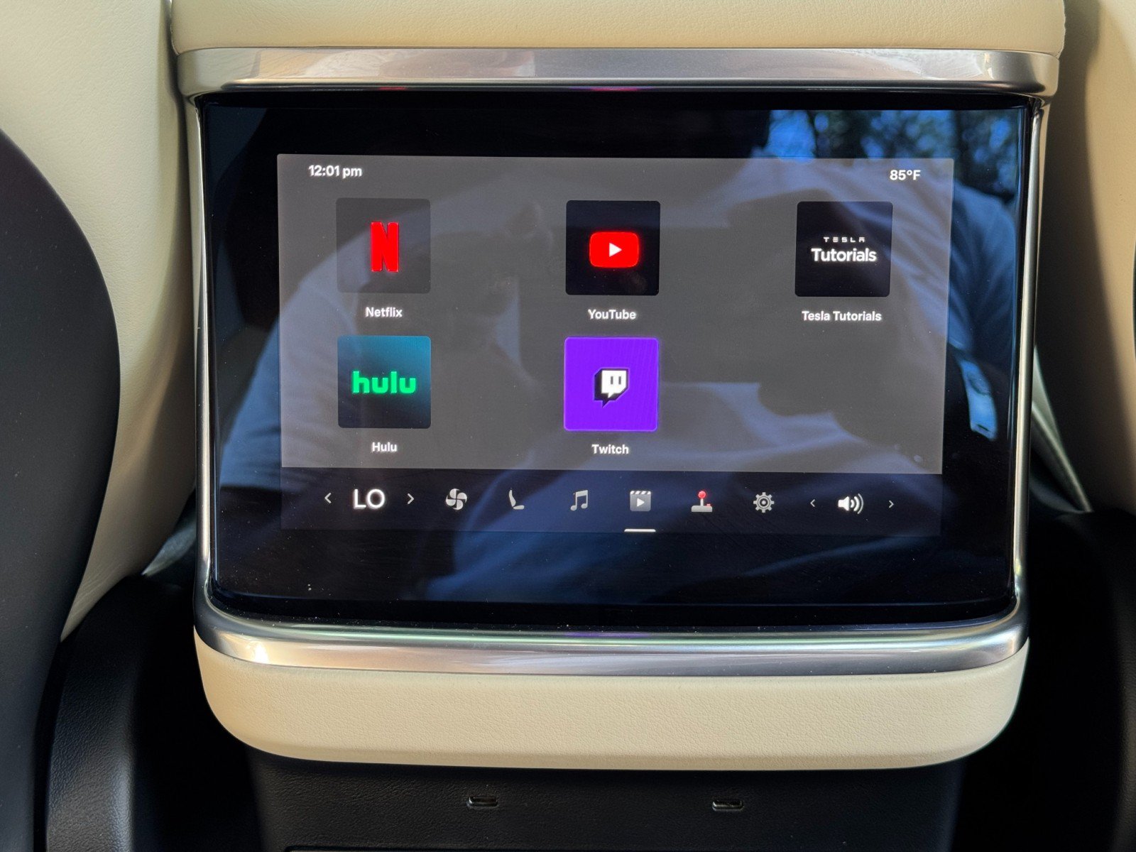 Used 2023 Tesla Model X AWD/4WD image 35