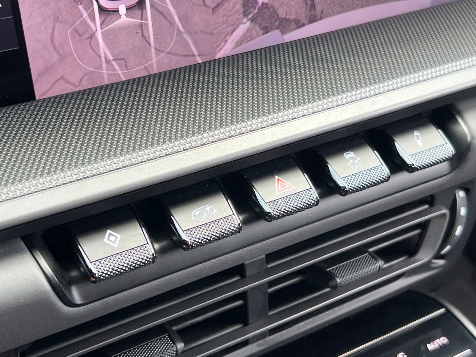 Certified 2021 Porsche 911 Targa 4S w/ Premium Package image 25