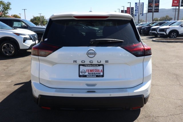 New 2026 Nissan Rogue SV image 5