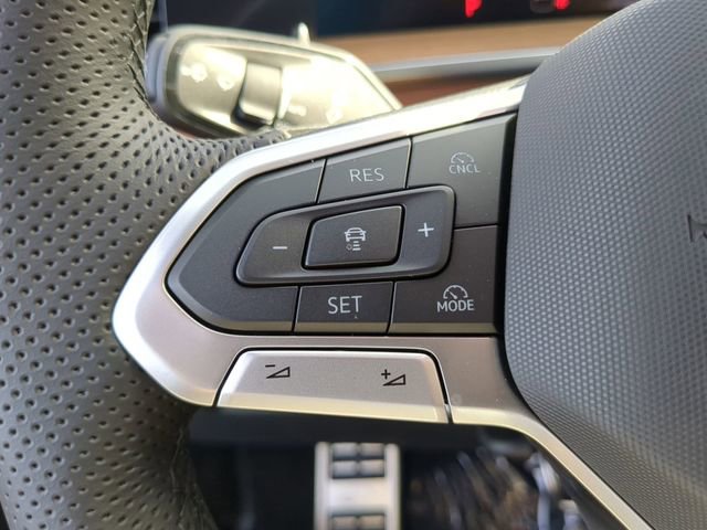 New 2026 Volkswagen Tiguan SEL R-Line image 29