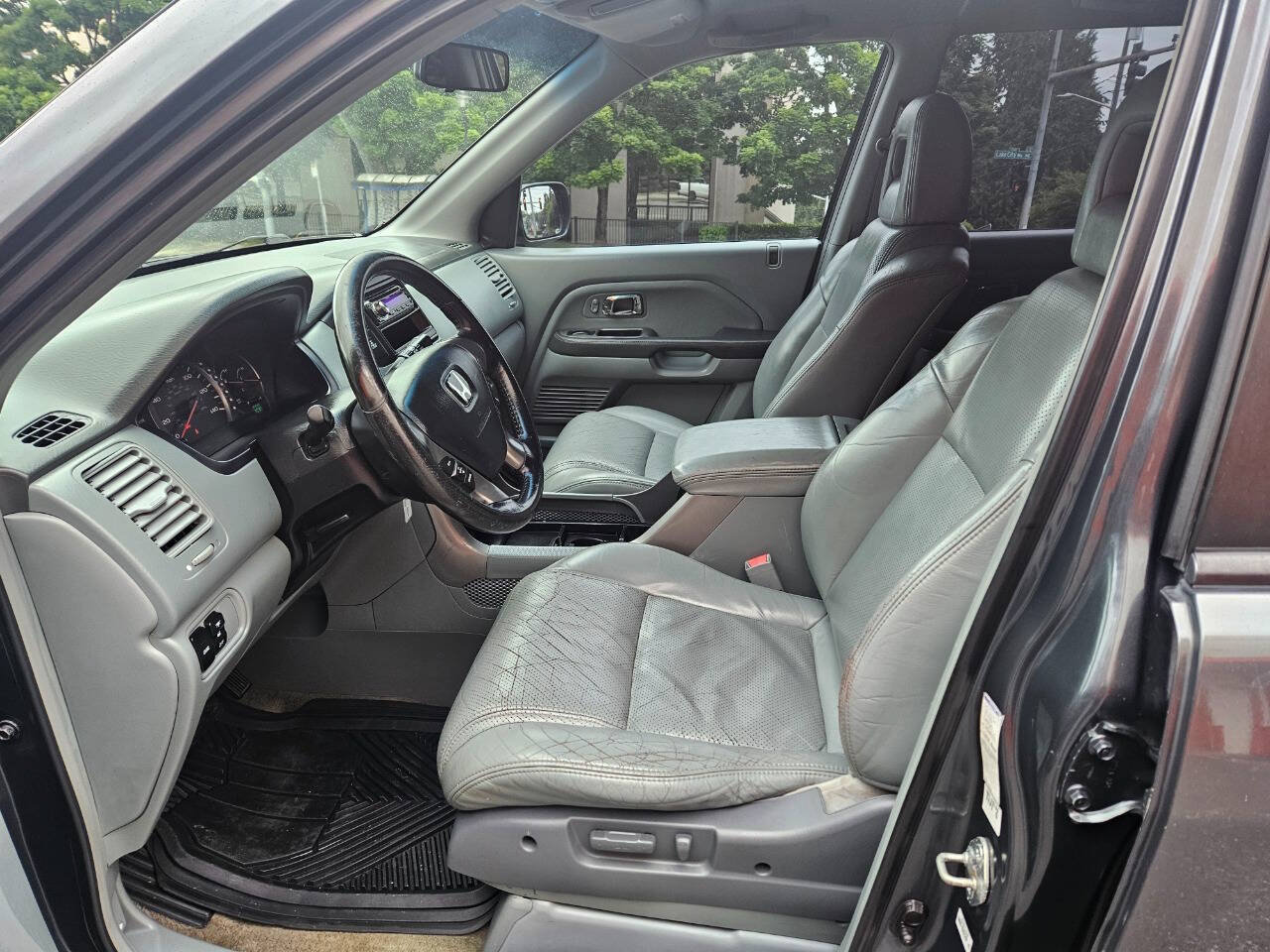 Used 2004 Honda Pilot EX image 8
