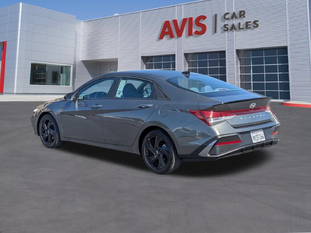 Used 2026 Hyundai Elantra Sport FWD image 7