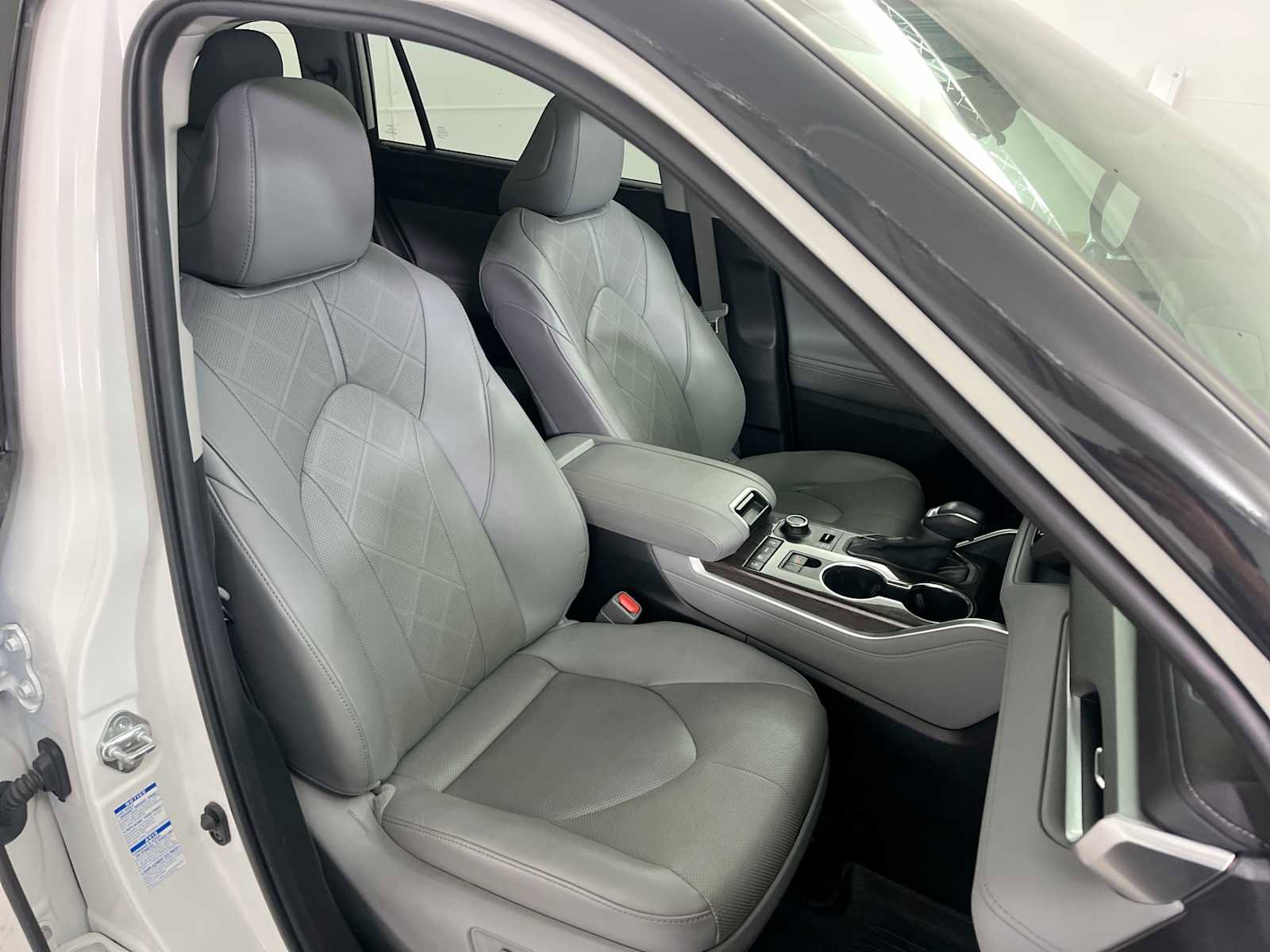 Used 2020 Toyota Highlander Platinum AWD/4WD image 33