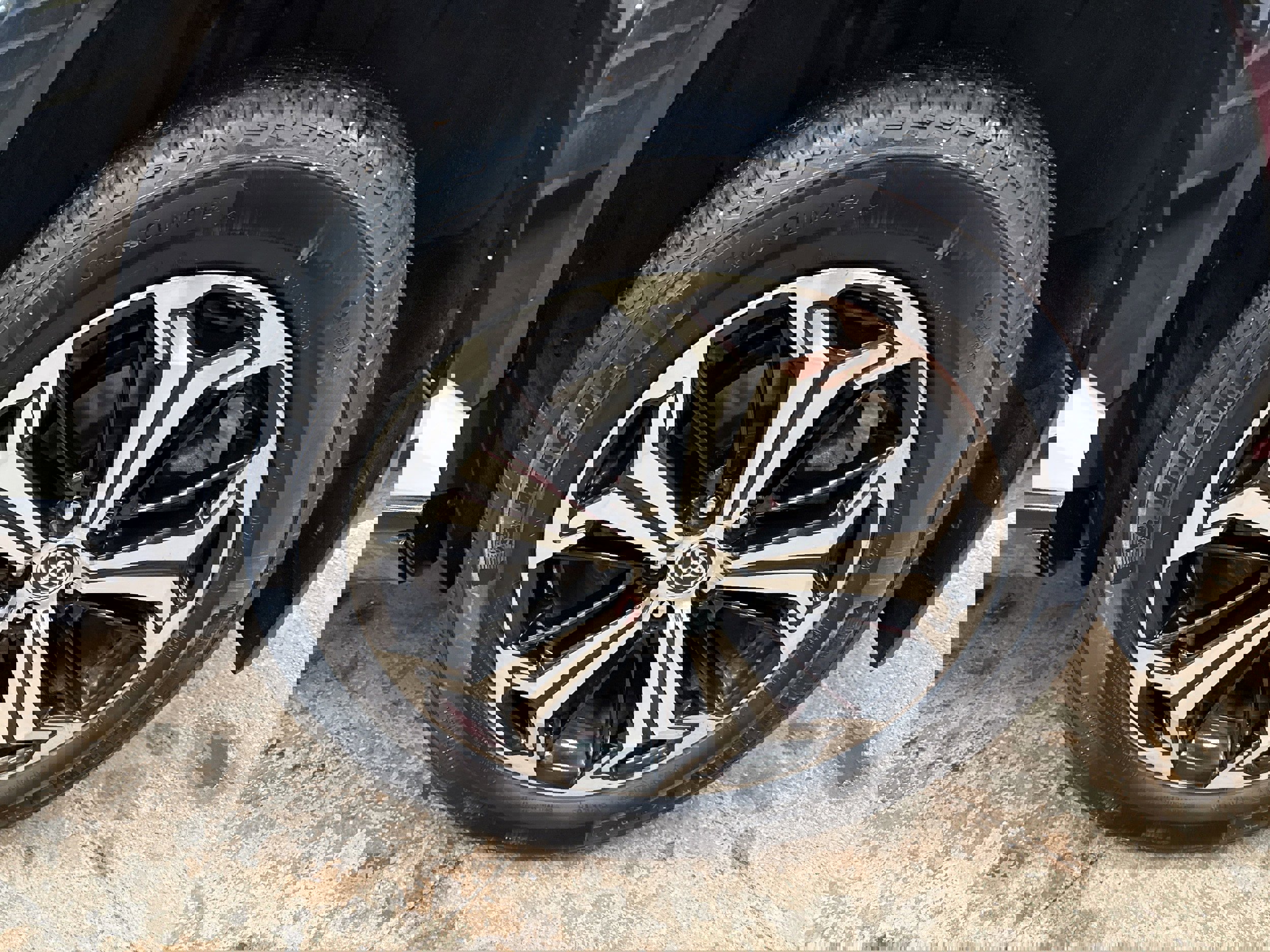 Used 2021 Toyota RAV4 XSE w/ Premium Package image 9