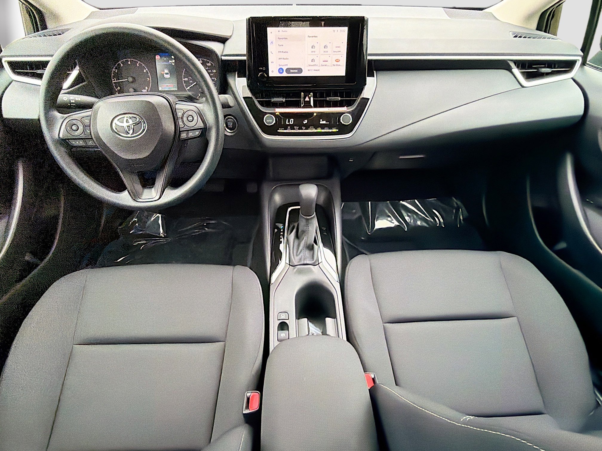 Used 2025 Toyota Corolla LE image 15