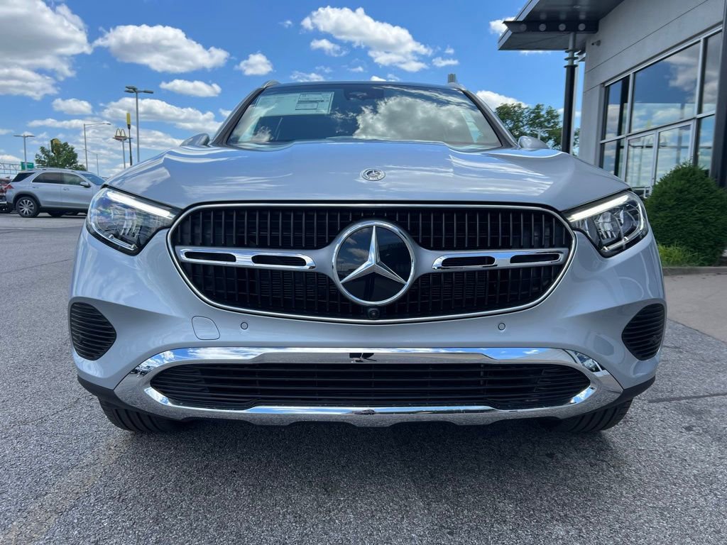 Certified 2025 Mercedes-Benz GLC 300 4MATIC image 2