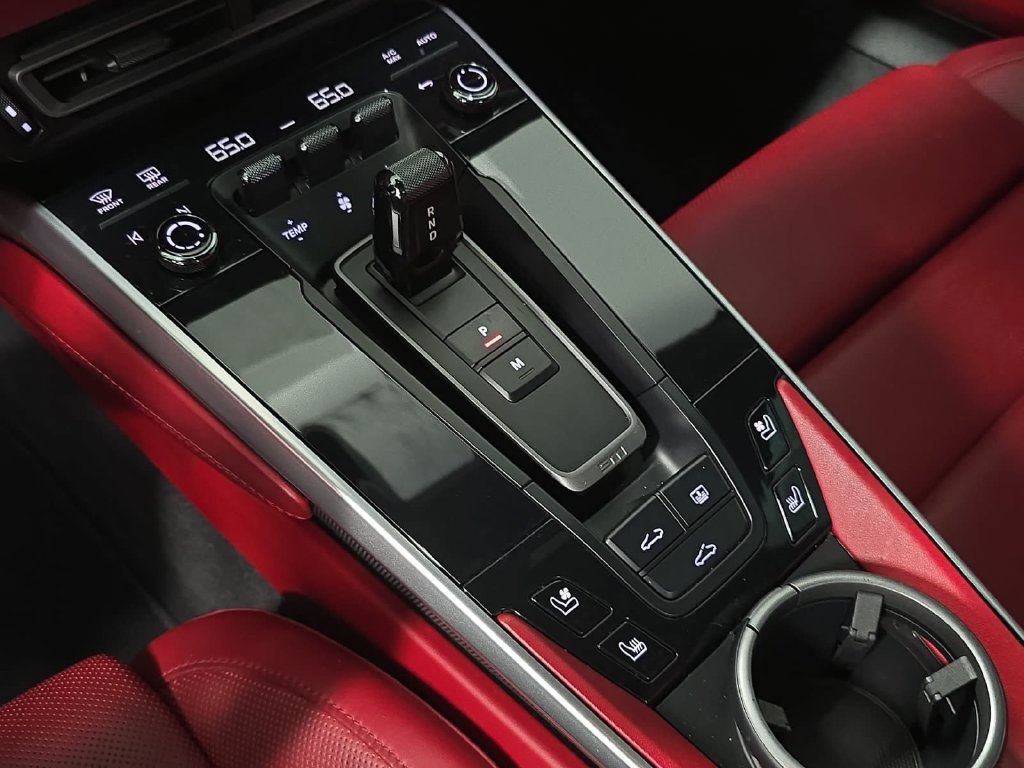 Certified 2021 Porsche 911 Turbo S AWD/4WD image 20