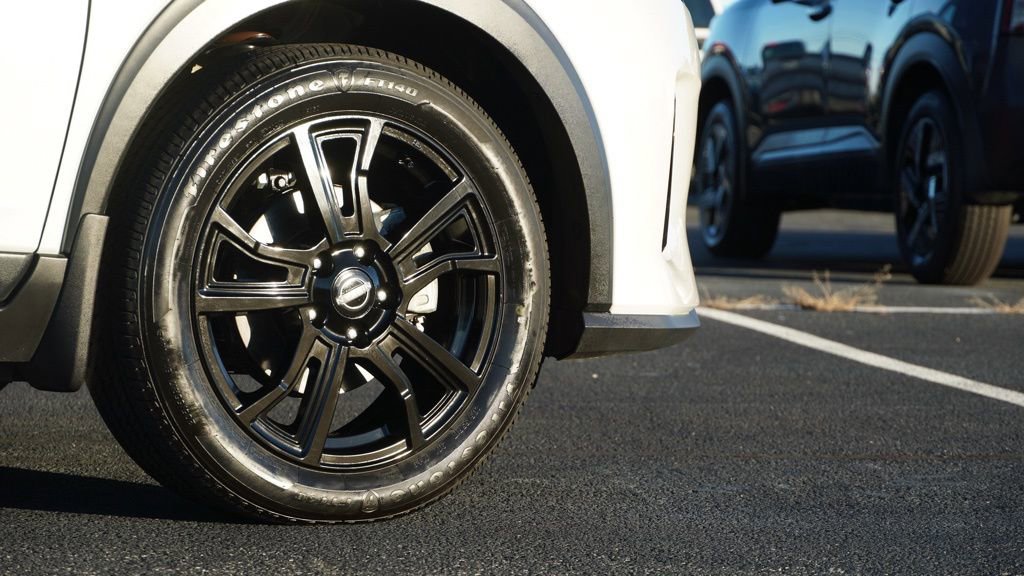 Used 2024 Nissan Kicks SR w/ SR Premium Package image 45