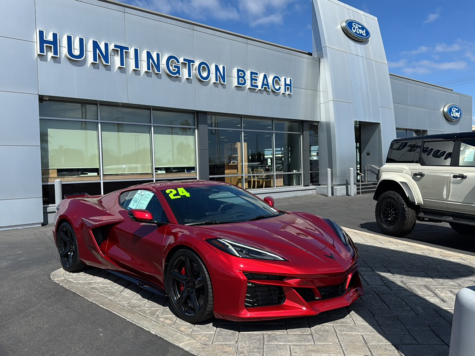 Used 2024 Chevrolet Corvette Z06 RWD image 1