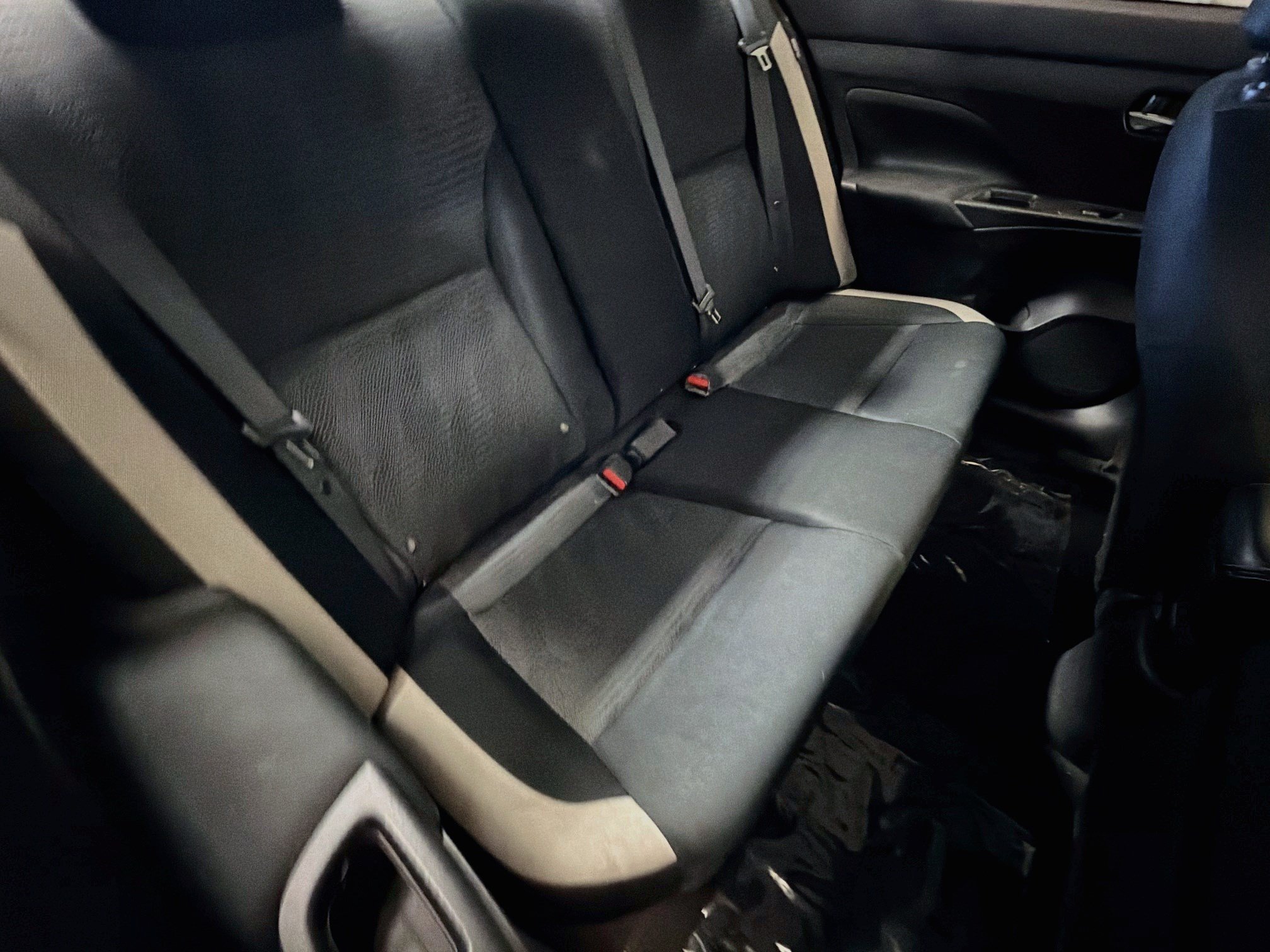 Used 2021 Nissan Versa SV FWD image 14