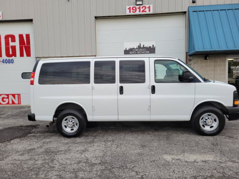 Used 2016 Chevrolet Express 2500 LS RWD image 4