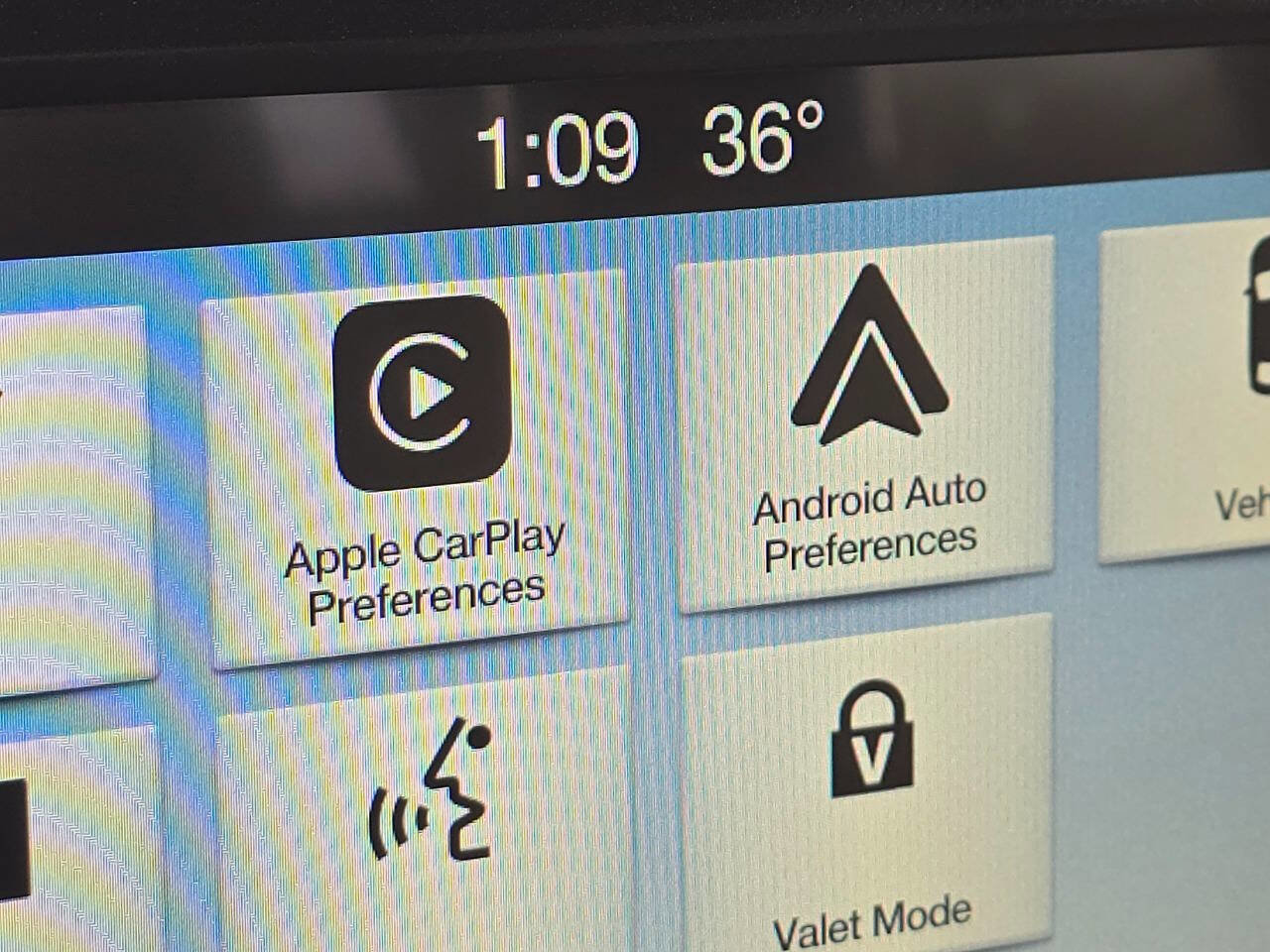 Used 2016 Ford F150 XLT w/ Equipment Group 302A Luxury image 19