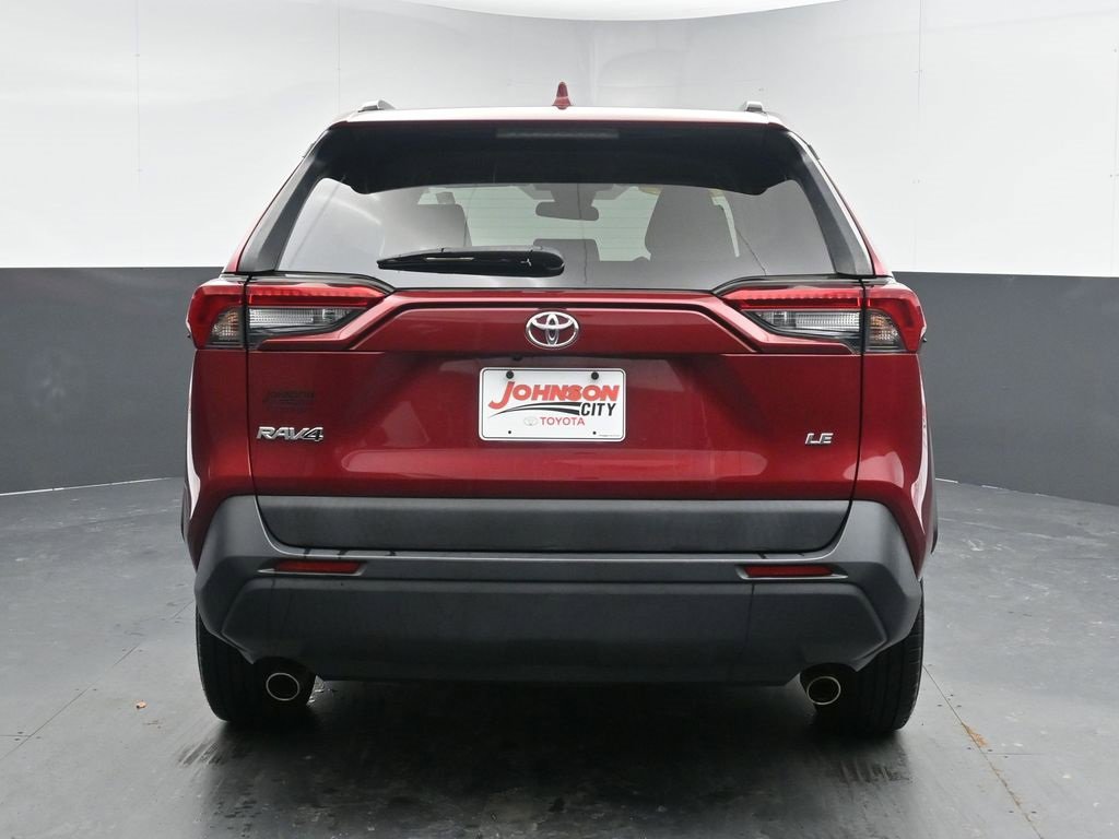 Used 2019 Toyota RAV4 LE w/ Carpet Mat Package image 8