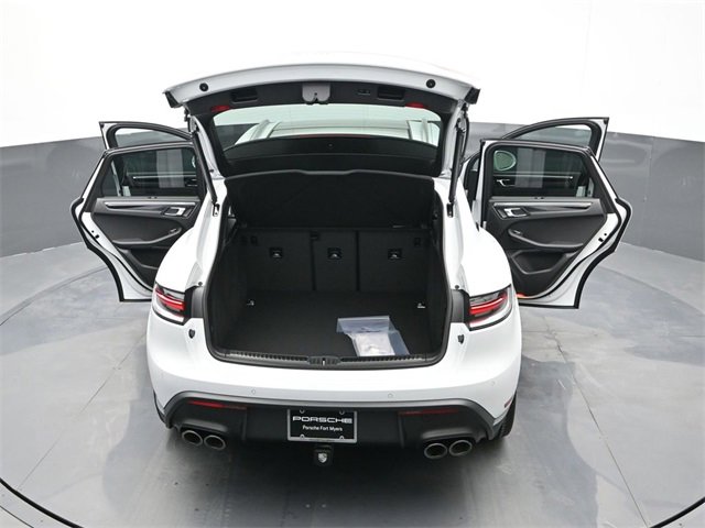 New 2026 Porsche Macan S image 27