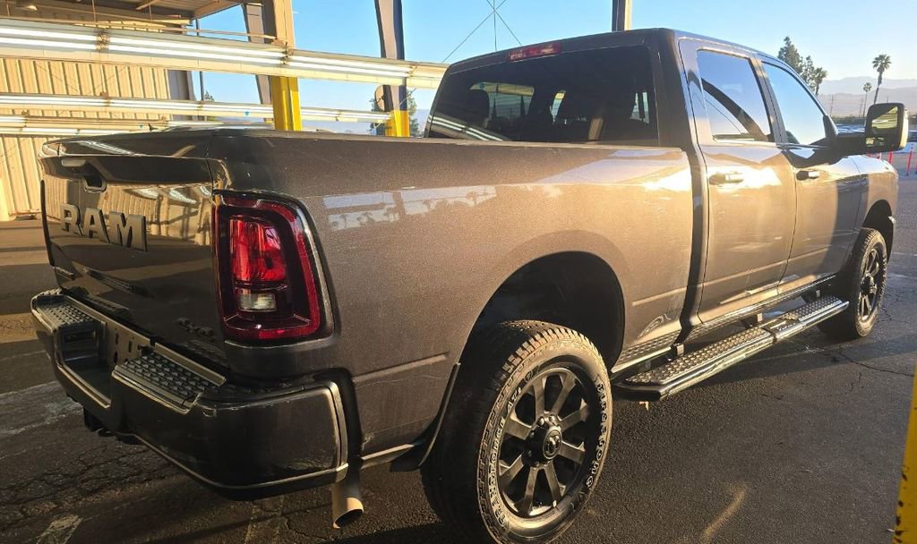 Used 2025 RAM 2500 Big Horn AWD/4WD image 3