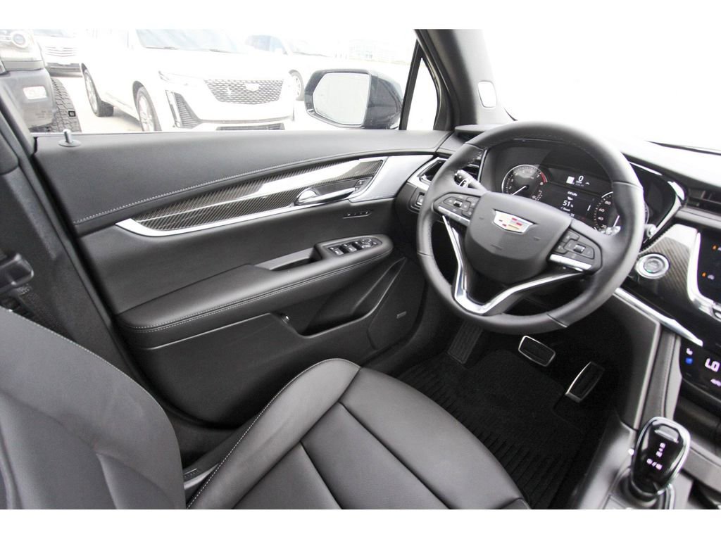 New 2025 Cadillac XT6 Sport w/ LPO, Onyx Lite Package image 8
