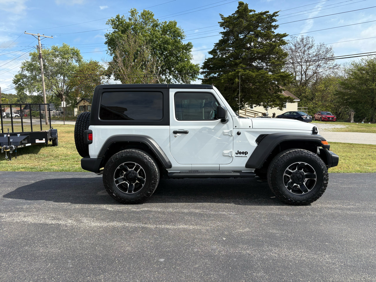 Used 2022 Jeep Wrangler Sport image 7