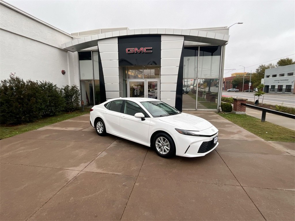 Used 2025 Toyota Camry LE