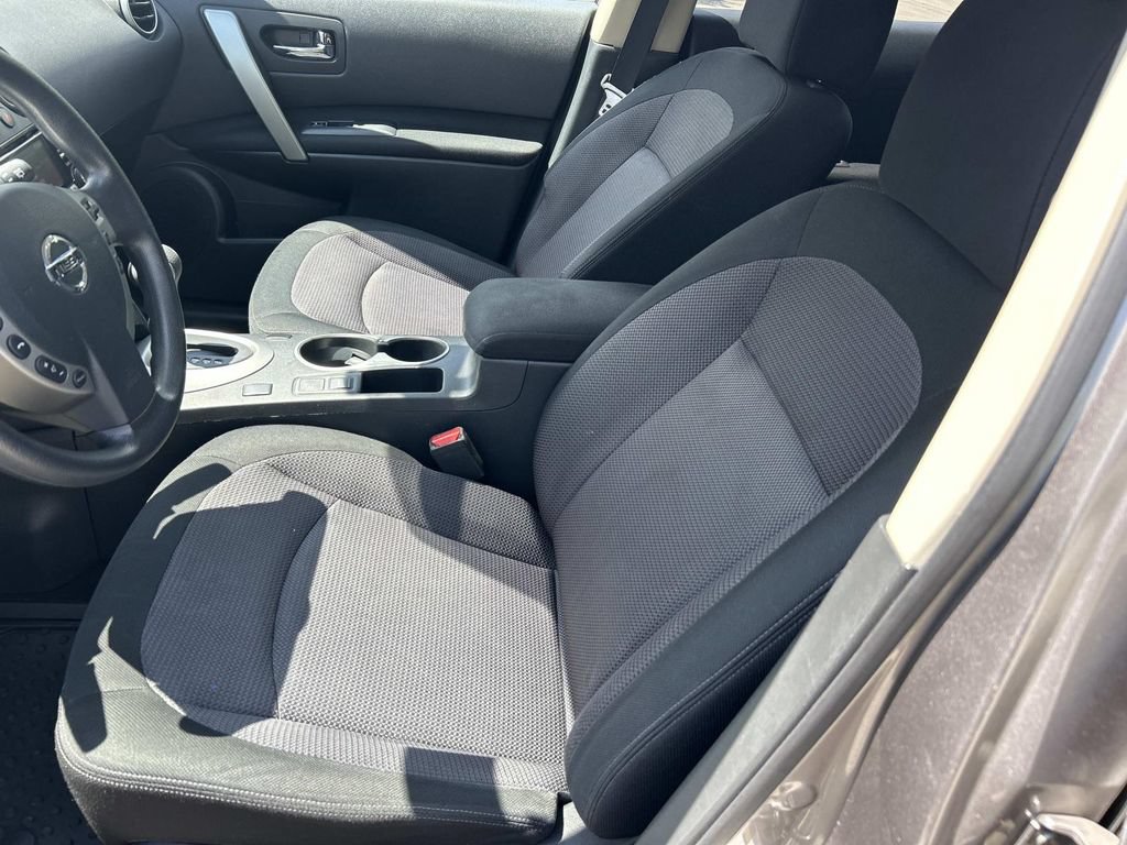 Used 2012 Nissan Rogue SV FWD image 15