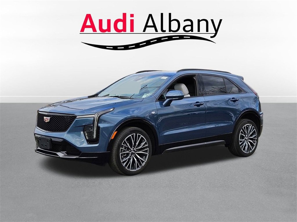 Used 2025 Cadillac XT4 Sport image 8