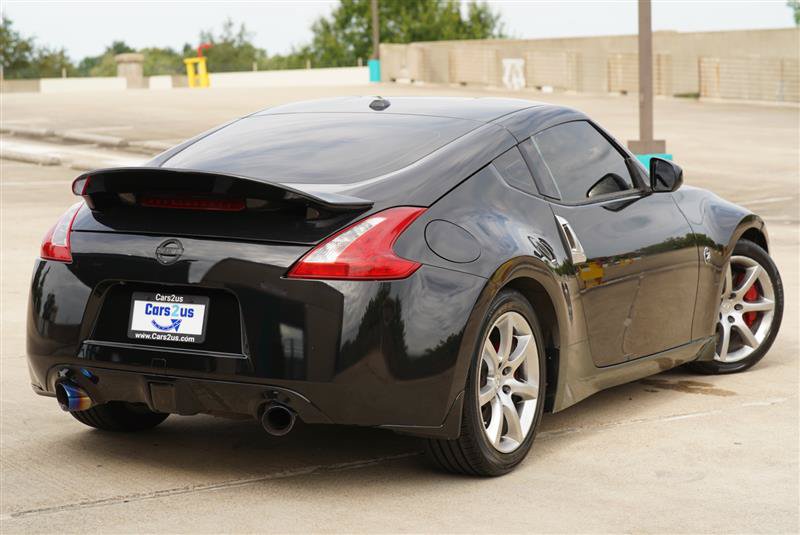 Used 2014 Nissan 370Z Touring w/ Sport Package RWD image 5