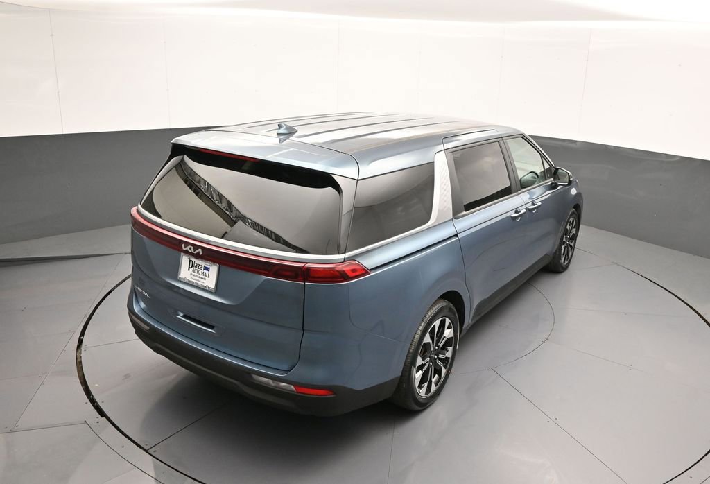 Used 2024 Kia Carnival EX FWD image 39