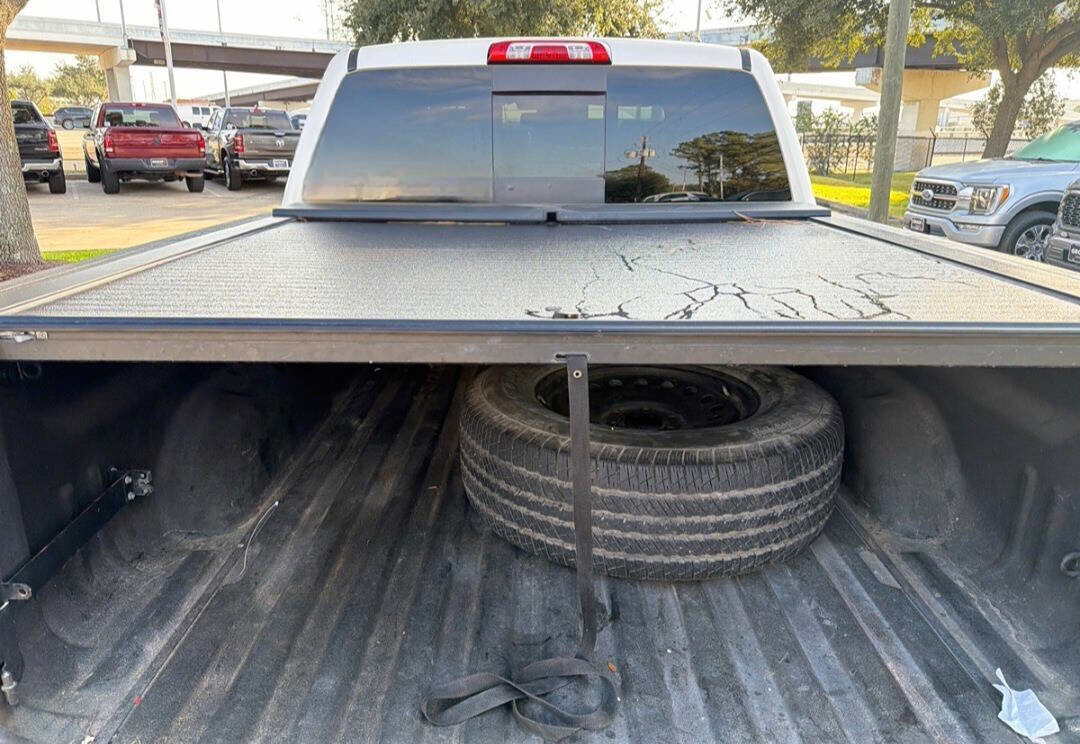 Used 2014 GMC Sierra 1500 SLT image 25