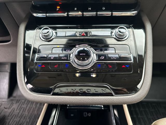 Used 2022 Lincoln Corsair AWD w/ Premium Package image 36