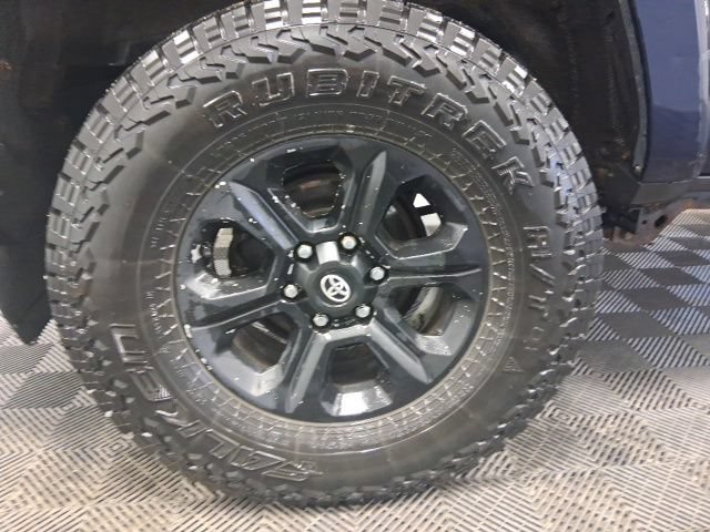 Used 2015 Toyota 4Runner SR5 Premium AWD/4WD image 10