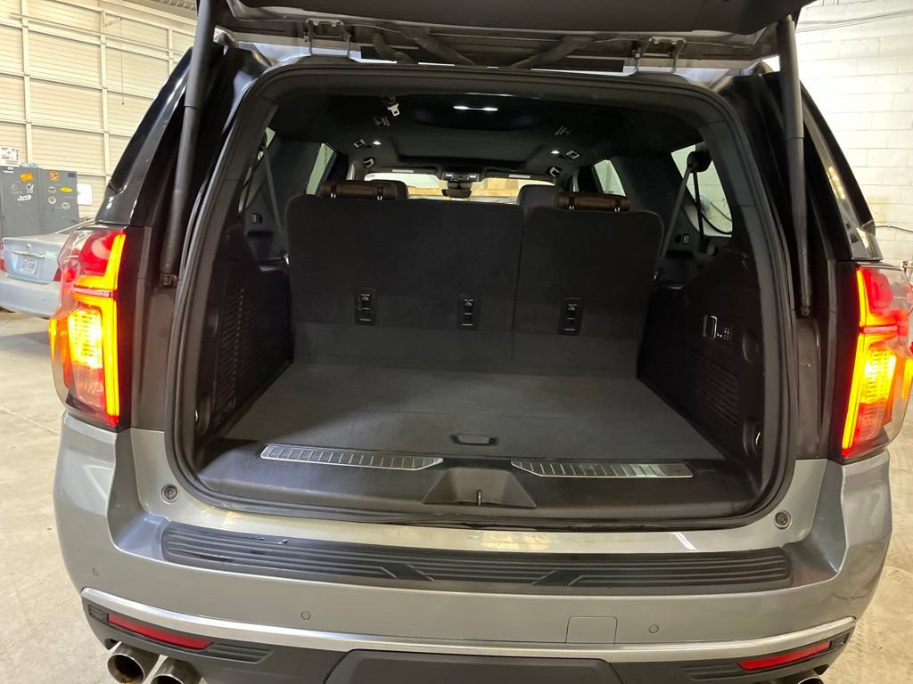 Used 2024 Chevrolet Suburban High Country w/ Max Trailering Package AWD/4WD image 27