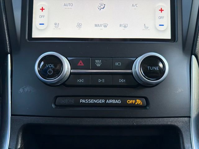 Certified 2022 Ford Edge Titanium AWD/4WD image 18