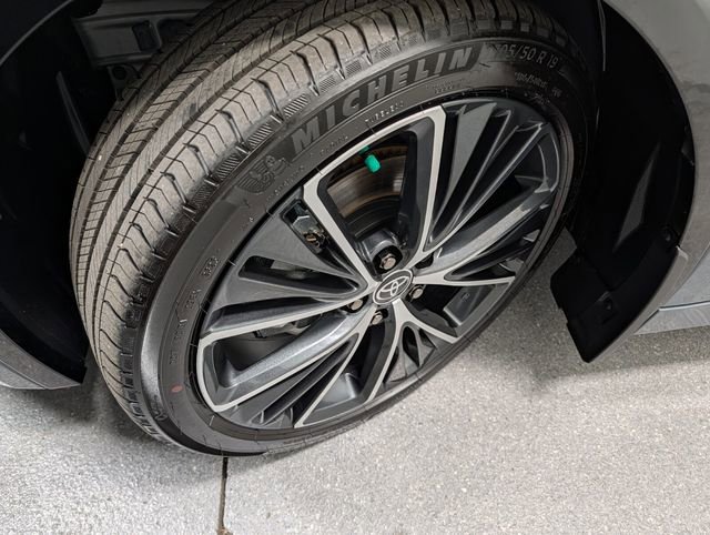 Used 2026 Toyota Prius XLE image 9