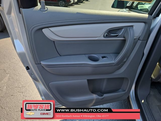 Used 2017 Chevrolet Traverse LT FWD image 16