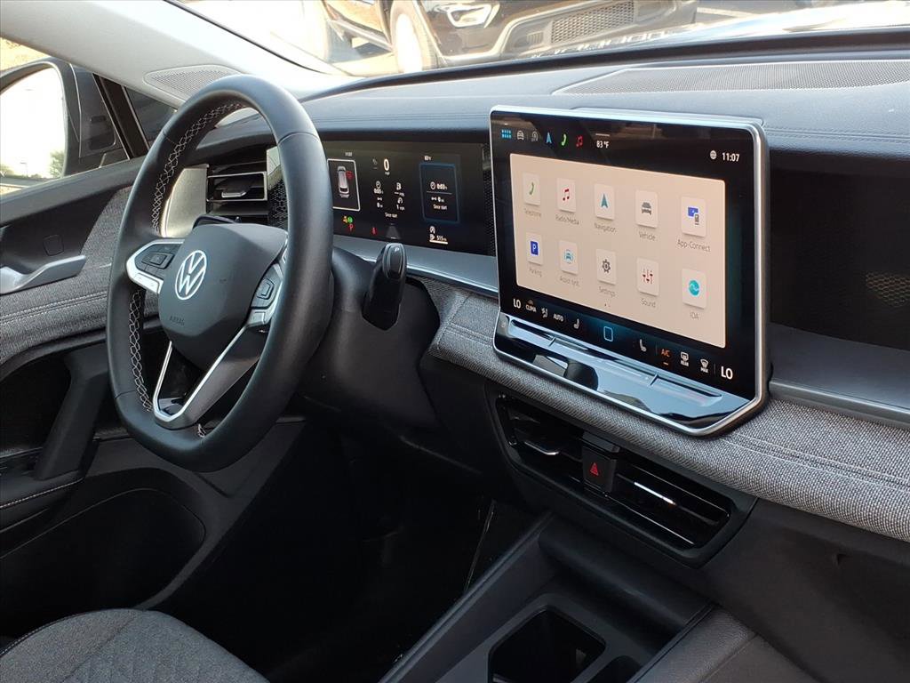 Certified 2025 Volkswagen Tiguan S image 13