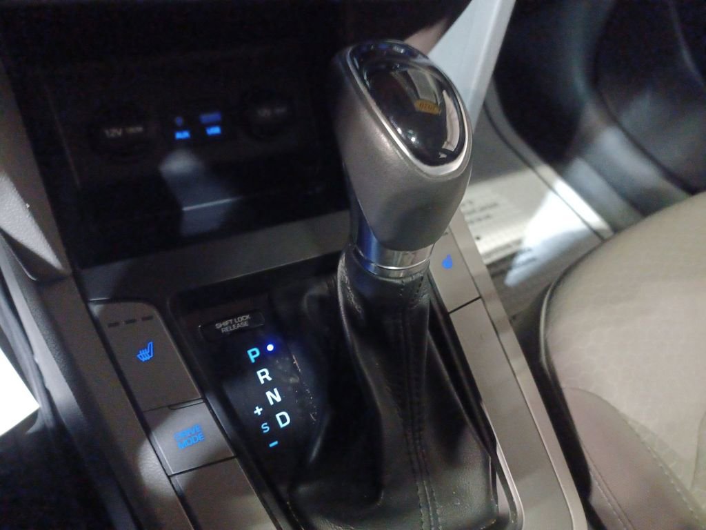 Used 2020 Hyundai Elantra Value Edition image 21