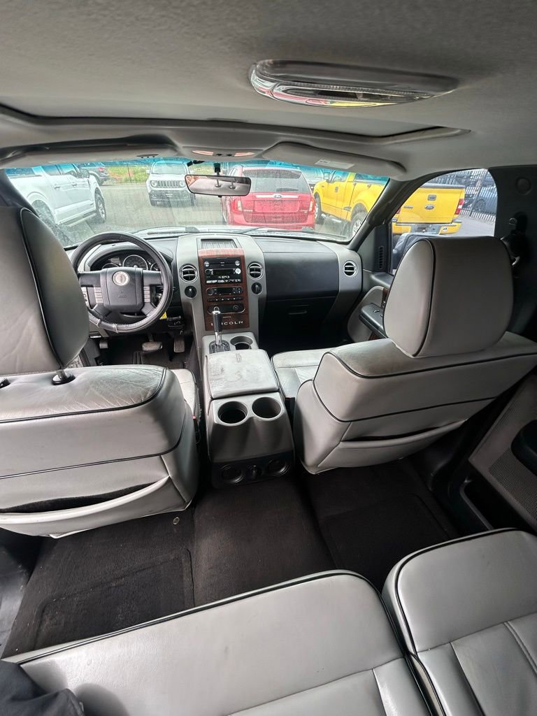Used 2006 Lincoln Mark LT 4x4 image 13