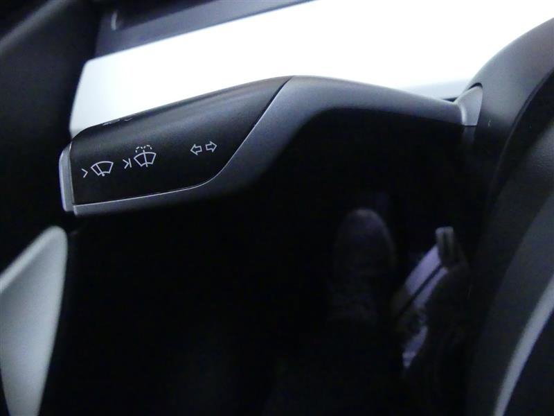 Used 2021 Tesla Model Y Performance image 16